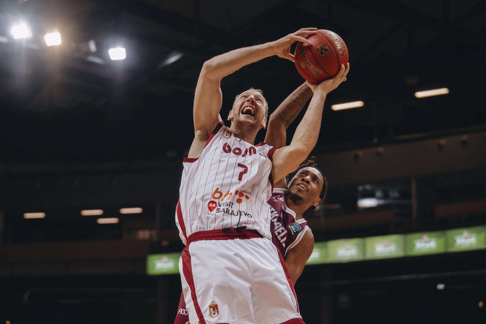 vrabac_vs_lietkabelis